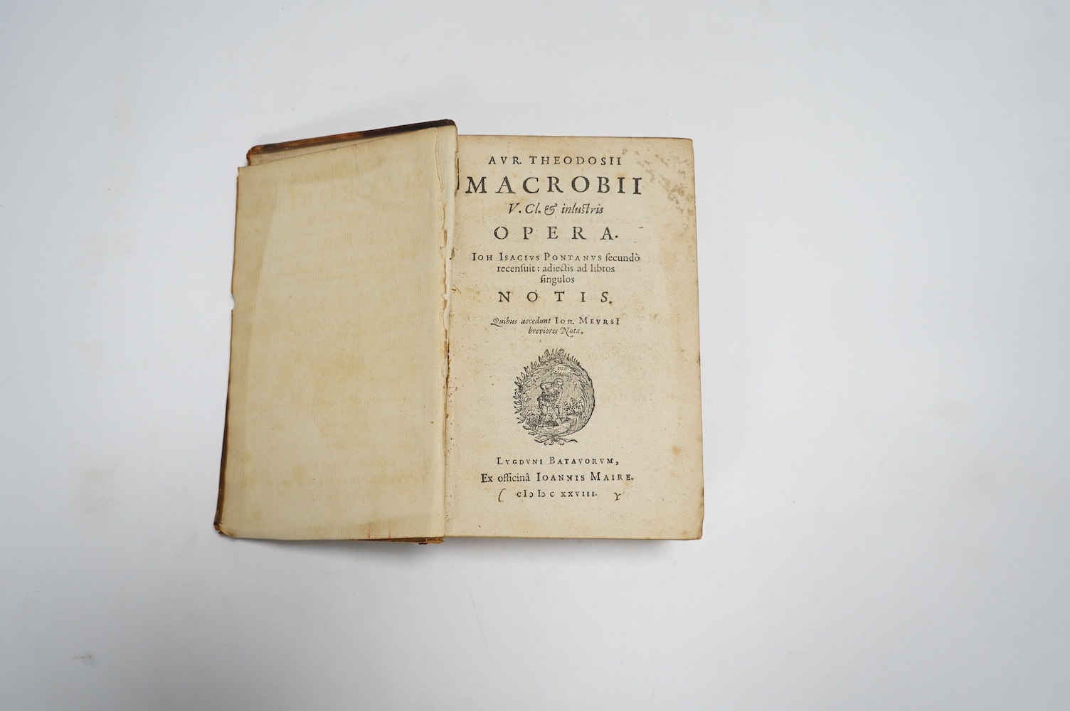 Theodosius, Macrobius Ambrosius - Avr. Theodosii Macrobii V. Cl. & inlustris Opera, 8vo, original calf, ex officina Ioannis Marie, Lyon, 1628.